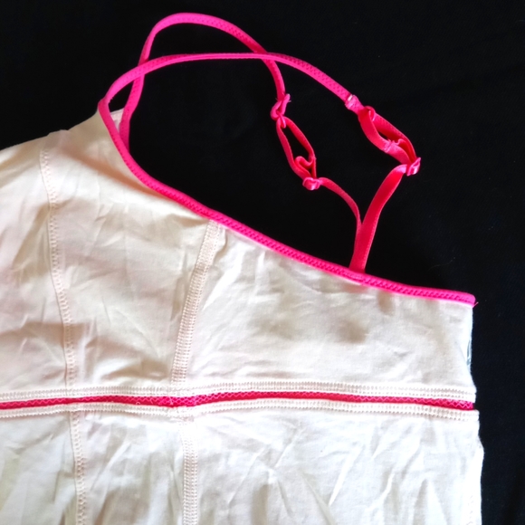 Lululemon light pink tanktop - Picture 7 of 9